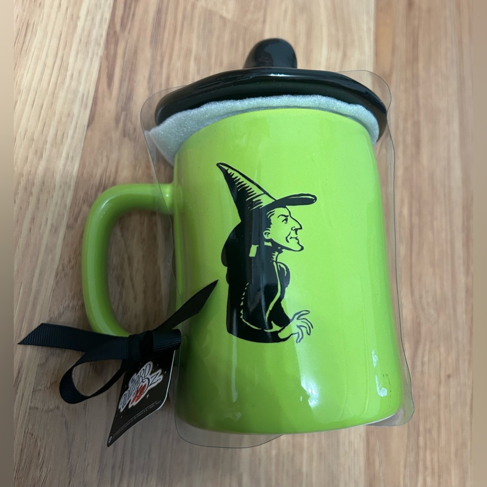 Rae Dunn Wizard of Oz Wicked Witch I'll Get You My Pretty Green Mug - Picture 2 of 5